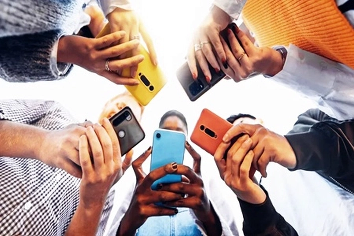 Kesehatan Mental Kalangan Gen Z yang Lahir di Era Digital Berisiko Lebih Tinggi