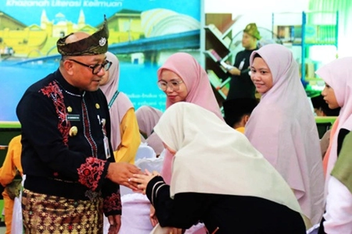 Walikota Lis Darmansyah Bersama BRK Syariah Luncurkan Digitalisasi Keuangan di MAN Tanjungpinang