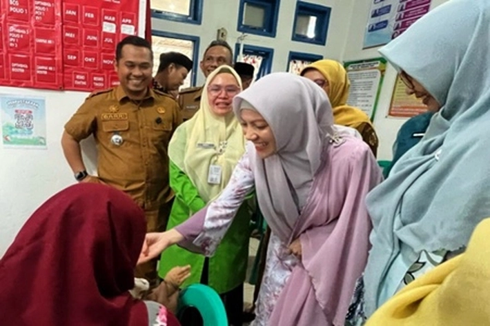 Ketua Tim Penggerak PKK Kota Pekanbaru Tinjau Posyandu untuk dapat Jadi Standar Layanan