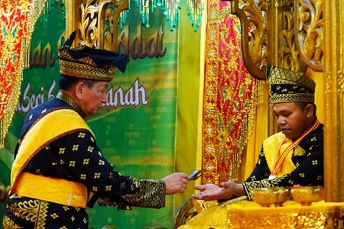 Gubri Bergelar Datuk Seri Setia Amanah, Ketua Panitia Penabalan: Maknanya Sama dengan Raja