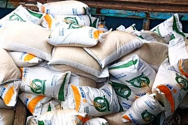 Pemprov Buru Masyarakat Kurang Mampu Sampai Kepelosok Desa di Riau untuk Diberi Bantuan Beras