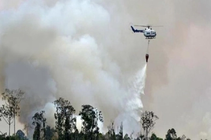 Hutan Riau Terbakar Hebat Hingga Melanda ke Daerah yang Harus Dipadamkan Melalui Operasi Hujan Buatan Selama 7 Hari