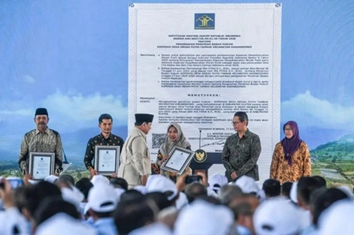 Presiden Prabowo Subianto Meluncurkan Koperasi Merah Putih yang akan Perkuat Ekonomi Kerakyatan