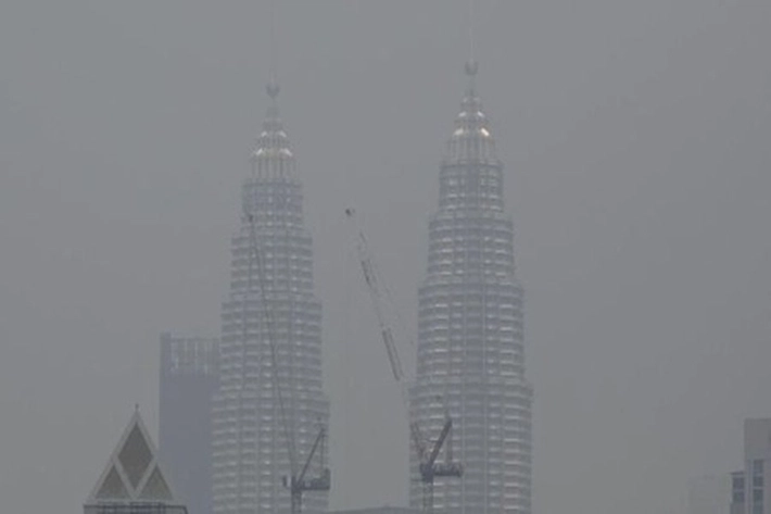 Asap Karhutla Mulai Menyebrang ke Malaysia dan Singapura, 'yang Sudah Menyeruak tak Tentu Arah Jadi Timbulkan Protes Diplomatik'