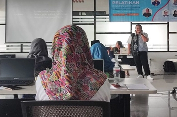 Guru Jalani Pelatihan Tiap 3 Bulan untuk Peningkatan Kualitas Pendidikan