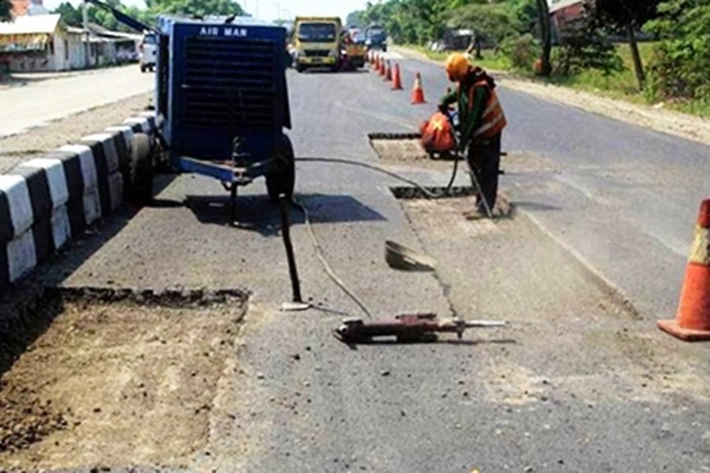 29 Ruas Jalan di Pekanbaru Diprioritaskan untuk Perbaikan dengan Gunakan Overlay Tahap I