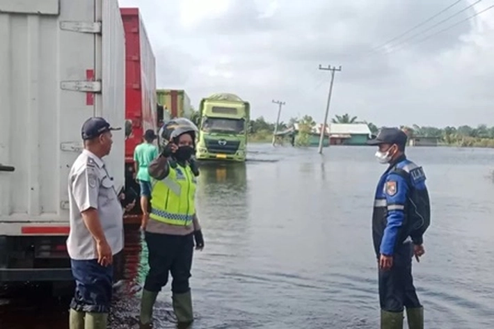 BPBD Ingatkan Potensi Banjir Bandang karena Debit Air Sungai Kampar Mulai Naik