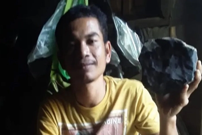 Kisah Josua Hutagalung, Penemu Meteorit Asal Sumatera Utara 