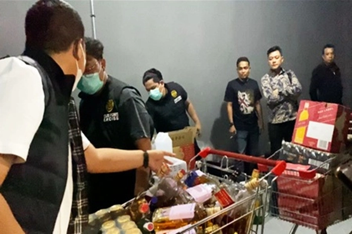 Bea Cukai dan Imigrasi Serentak Gerebek Pub Panda Batam, Pengunjung Panik Berhamburan