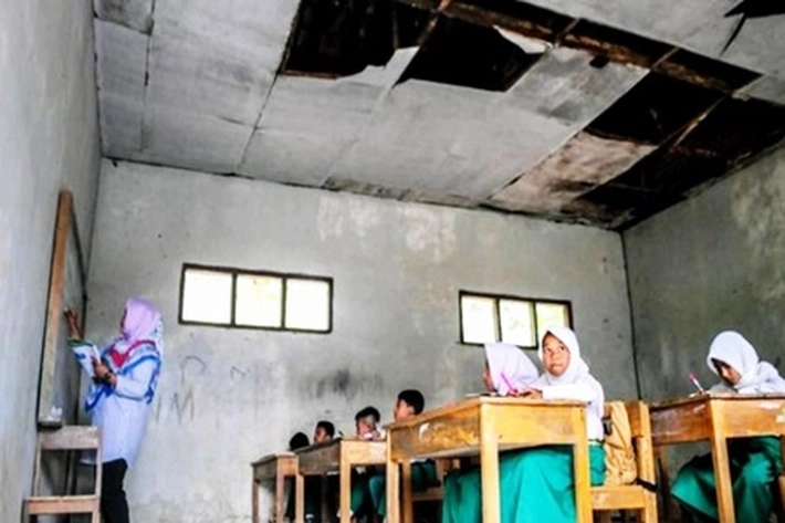 Pemkab Diminta Prioritaskan Perbaikan Fasilitas Pendidikan di Kampar