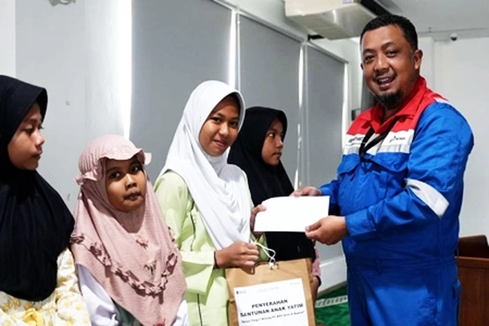 Kilang Pertamina Dumai Santuni Anak Yatim Ring 1