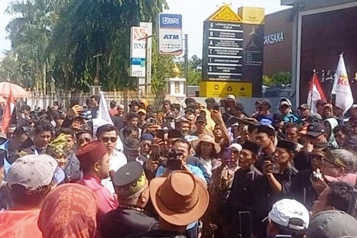 Massa Tuntut Satgas PKH Kembalikan Lahan Kebun Sawit di TNTN, 'karena ada Oligarki Baru di Balik Penertiban Kawasan Hutan'