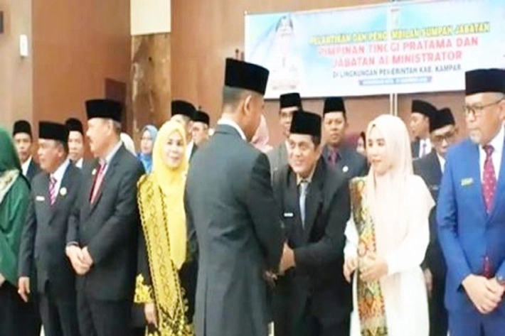 308  Aparatur Sipil Negara di Riau Terima Anugerah Satya Lencana dari Presiden Prabowo