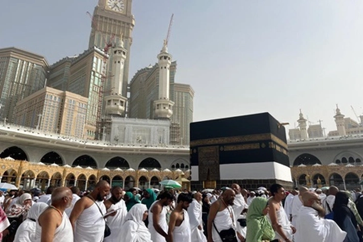 Jamaah Umroh Tempuh Perjalanan Spiritual di Tanah Suci