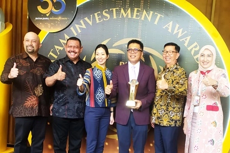 Panbil Group Raih Penghargaan Sebagai Tokoh Inspirasi Pengembangan Pembangunan dari BP Batam 