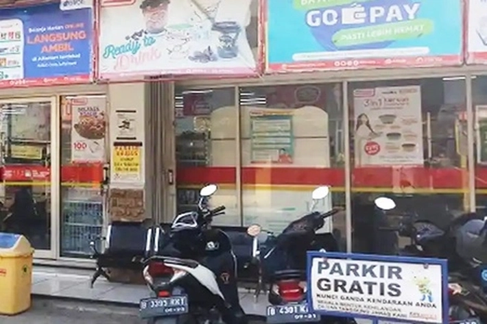 Pemko Pekanbaru Gratiskan Area Parkir di Alfamart dan Indomaret Tahun Depan
