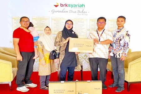 BRK Syariah Salurkan Bantuan CSR ke SLB Pelita Nusa Pekanbaru