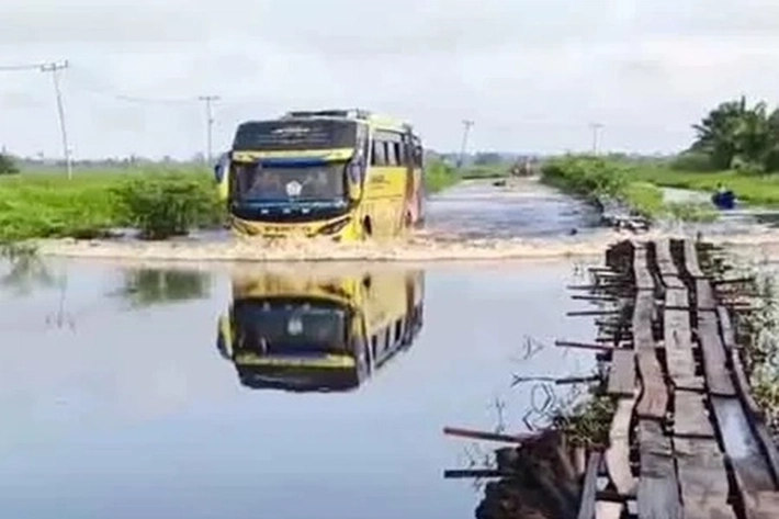 Pemprov Riau Tangani Infrastruktur Jalan Sontang-Duri yang Lumpuh