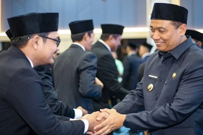 43 Pejabat Eselon II, III dan IV di Lingkungan Pemko Pekanbaru Dilantik