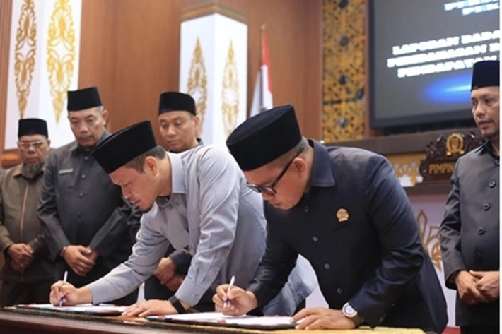 APBD Pekanbaru 2026 Disahkan Rp 3,049 T yang Difokuskan pada Infrastruktur dan Pelayanan Publik