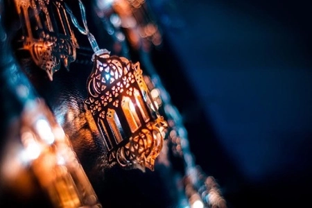 Jutaan Umat Muslim di Dunia Sambut Kedatangan Bulan Ramadan yang Penuh Sukacita