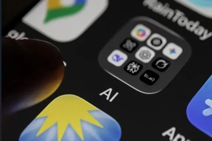 Pemuda Terjebak Masa Karantina dalam Pandemi Covid-19, 'Hanya AI yang Membantunya'