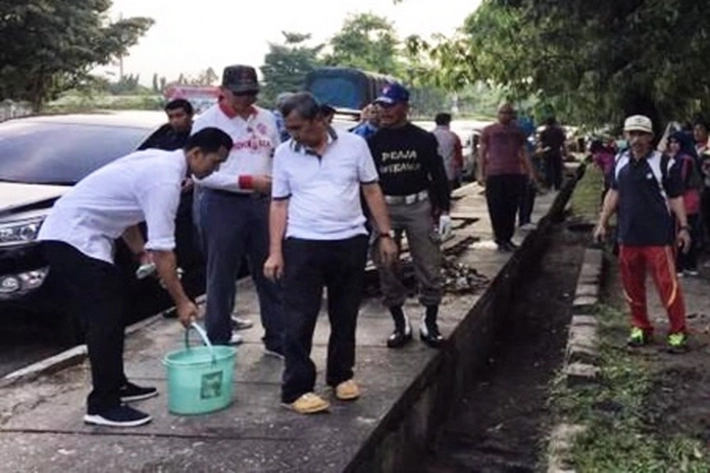 ASN Goro 30 Menit Sebelum Kerja untuk Wujudkan Konsep Green City Sekaligus Dukung Program Indonesia Asri