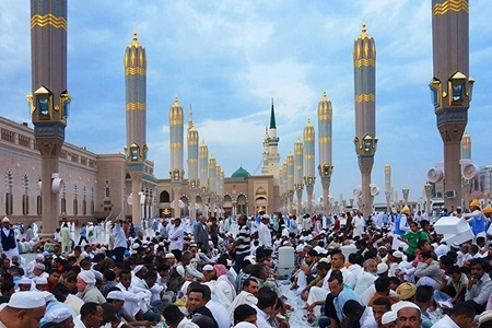 Ramadhan Sejuk Pahala Berlipat, Mengapa Tunda Umrah ke Tanah Suci? 