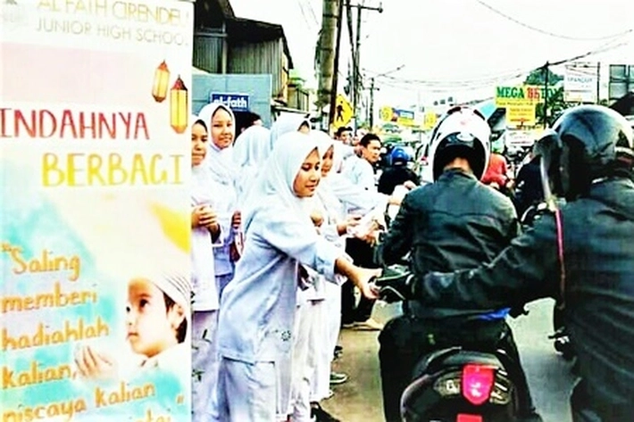 Kejar Keberkahan dengan Tingkatkan Semangat Berbagi di Bulan Ramadhan