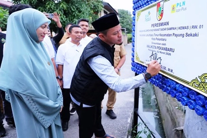 Walikota Pekanbaru Apresiasi Kepedulian Warga Terhadap Pengelolaan Sampah yang Jadi Produk Bernilai