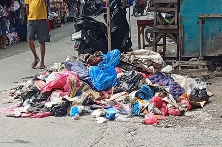 Jelang Libur Lebaran Pemandangannya Sampah Menumpuk Dimana-mana, DPRD Pekanbaru: 'Saya Ingatkan DLHK Ya'