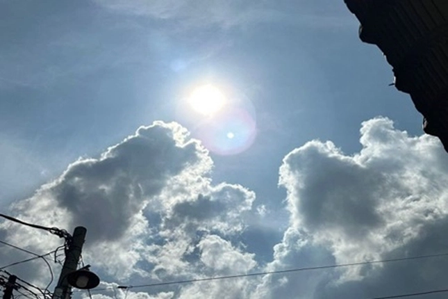 Hotspot Sumatera Terdeteksi 107 Titik Buat Suhu Udara Capai 34°C di Riau