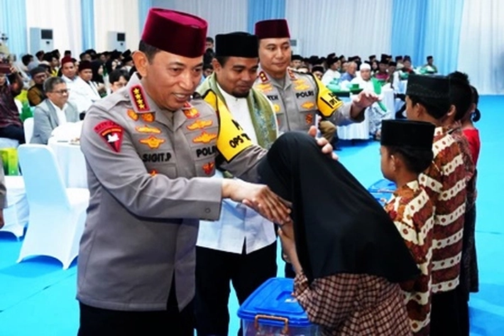 Kapolri Listyo Sigit Prabowo Safari Ramadan untuk Pererat Silaturahmi dengan Masyarakat Riau