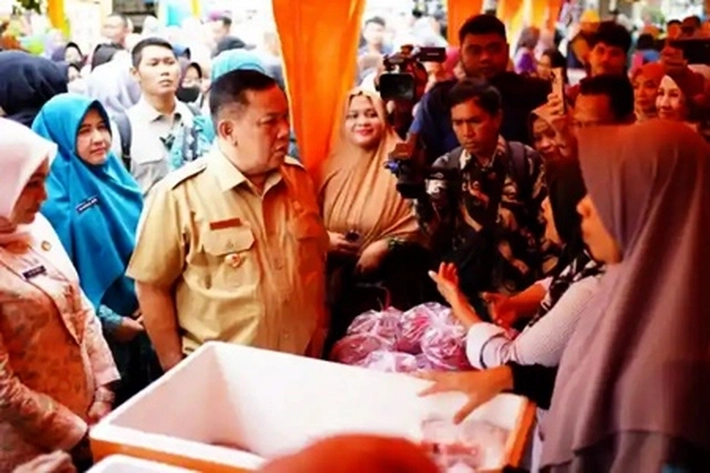 Pasar Murah Dibuka Plt Gubri untuk Jaga Stabilitas Harga Pangan Saat Ramadan