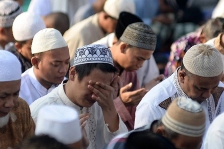 Amalan Idul Fitri Mulai Subuh Hingga Usai Sholat Id