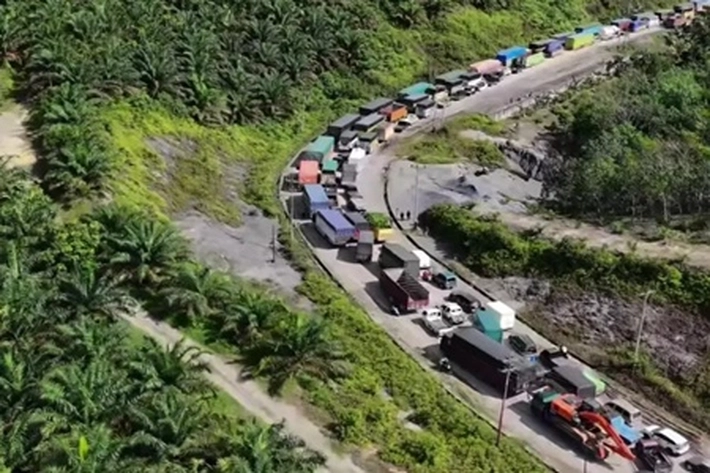 Arus Mudik H-1 Idul Fitri 2026, Jalur Sumbar–Riau Mulai Padat