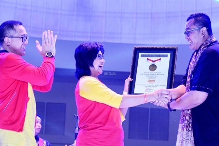 Indosat Berhasil Pecahkan Rekor MURI Melalui Trafik Data yang Meroket Lebih dari 20%