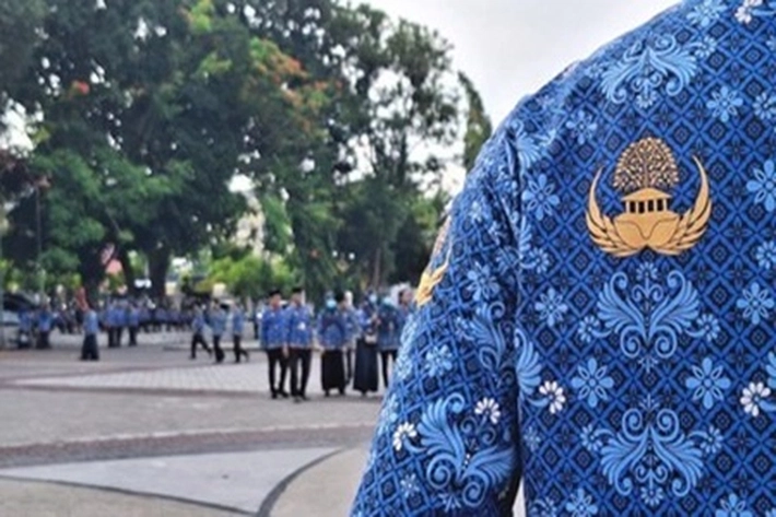 ASN Pemprov Riau WFA dengan Larang Pemakaian Mobil Dinas karena Krisis Energi Global