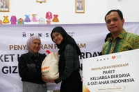 HMNS to Humans dan Rumah Zakat Salurkan 72 Paket Keluarga Berdaya untuk dapat Kembangkan Usahanya
