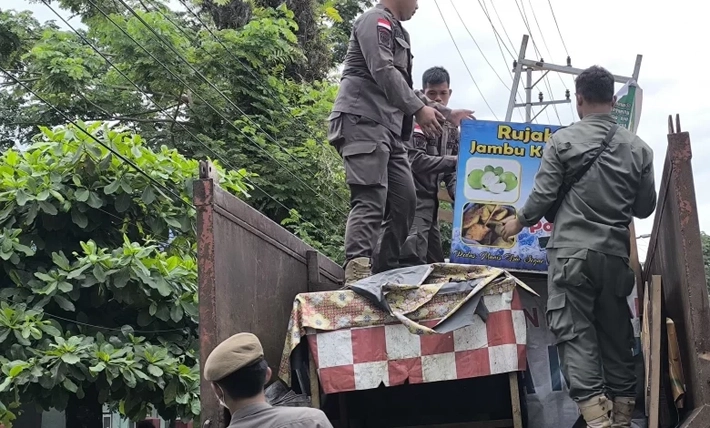 DPRD Pekanbaru Ingatkan Satpol PP Jangan Jadi Backing Pedagang Kaki Lima