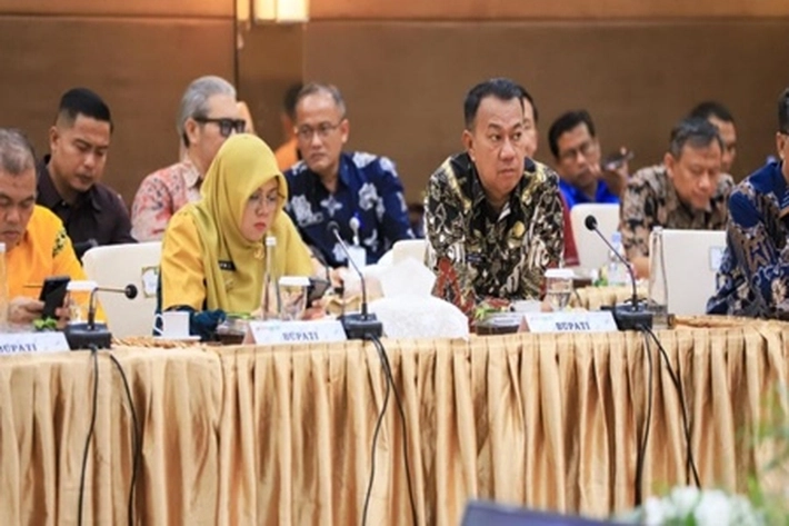 Komisi II DPR RI Kunjungi Riau untuk Kuatkan Peran BUMD dan Bank Daerah 