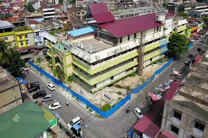 Pengerjaan Proyek Revitalisasi Pasar Bawah Belum Tuntas