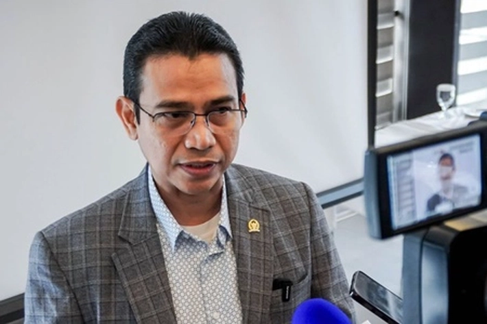 Komisi VII DPR RI Minta Pemerintah Kontrol Komersialisasi Air Bawah Tanah
