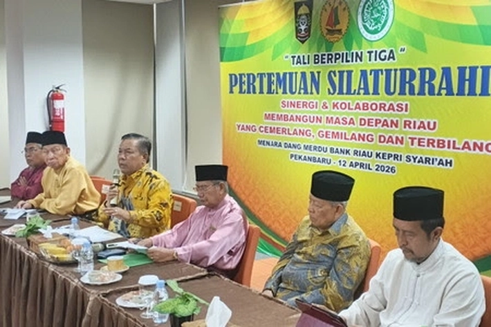 Silaturahmi dengan Tokoh Agama dan Adat Riau, Berakhir Plt Gubri Ungkap Tunggakan Pusat Sebesar Rp4 T yang Menggantung 