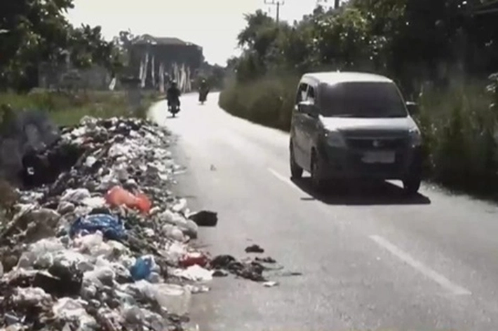 8 Angkutan Liar Buat Aksi Buang Sampah yang Coreng Wajah Kota Pekanbaru