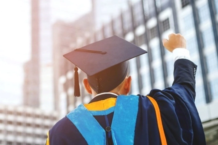 Pendidikan Tinggi Penting untuk Anak, 'Tapi Sekarang Orangtua yang Kerjanya Serabutan Makin Kesulitan Menanggulanginya'