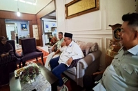 SPS Pusat dan SPS Riau Takziah ke Rumah Duka Zulmansyah Sekedang