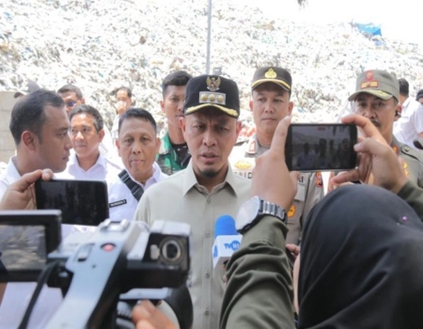 Warga Pekanbaru Bisa Dapat Hadiah Kalau Laporkan Sampah Liar, Kata Walikota Agung Nugroho