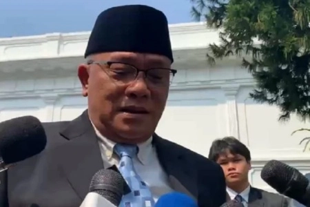 Menteri LH Mohammad Jumhur Hidayat Siap Adopsi Green Policing Riau ke Tingkat Nasional