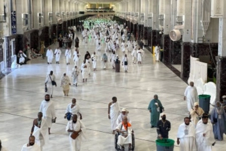 482 Jemaah Haji Khusus Alhijaz Indowisata Tiba di Tanah Suci